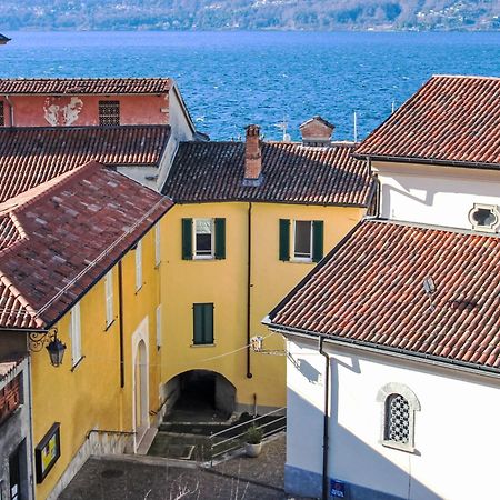 Locazione Turistica Atmosfere sul lago Porto Valtravaglia Esterno foto