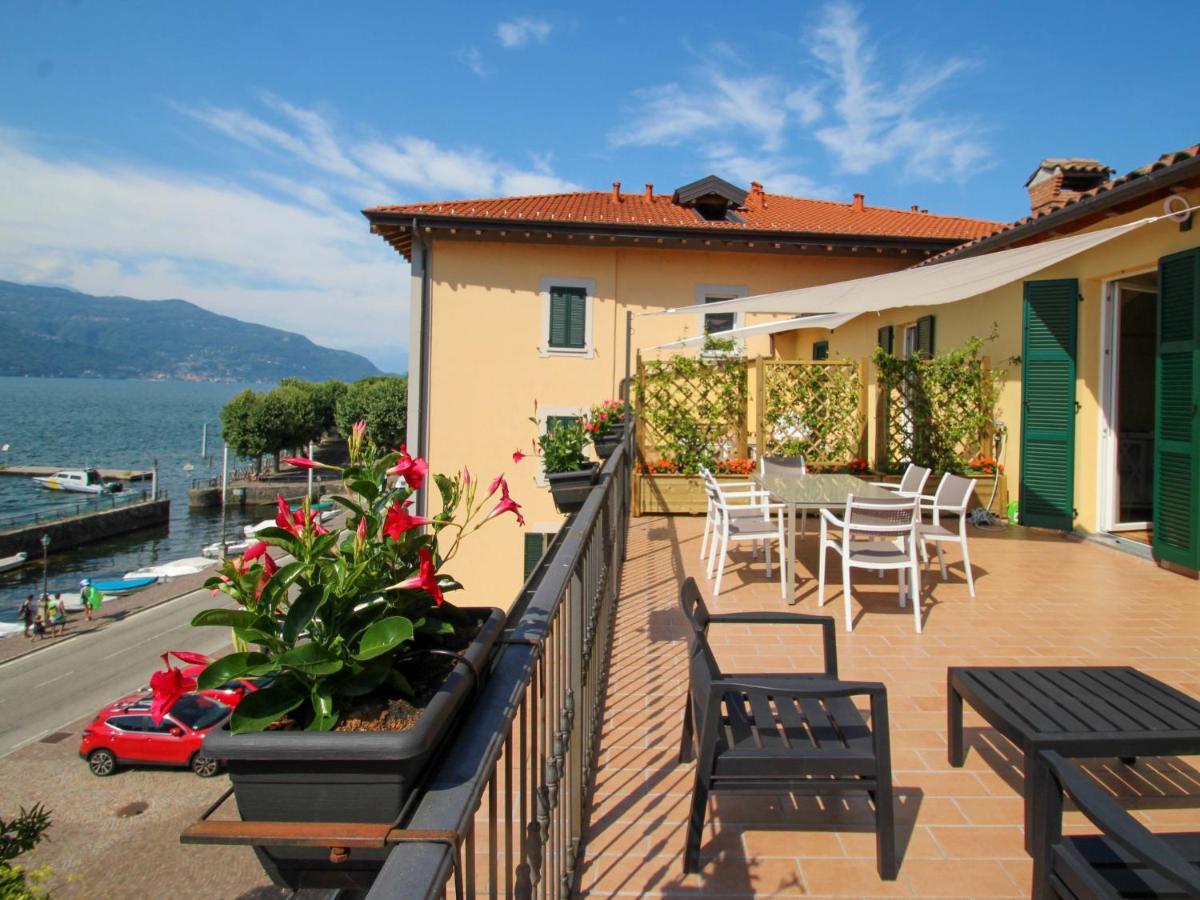 Locazione Turistica Atmosfere sul lago Porto Valtravaglia Esterno foto