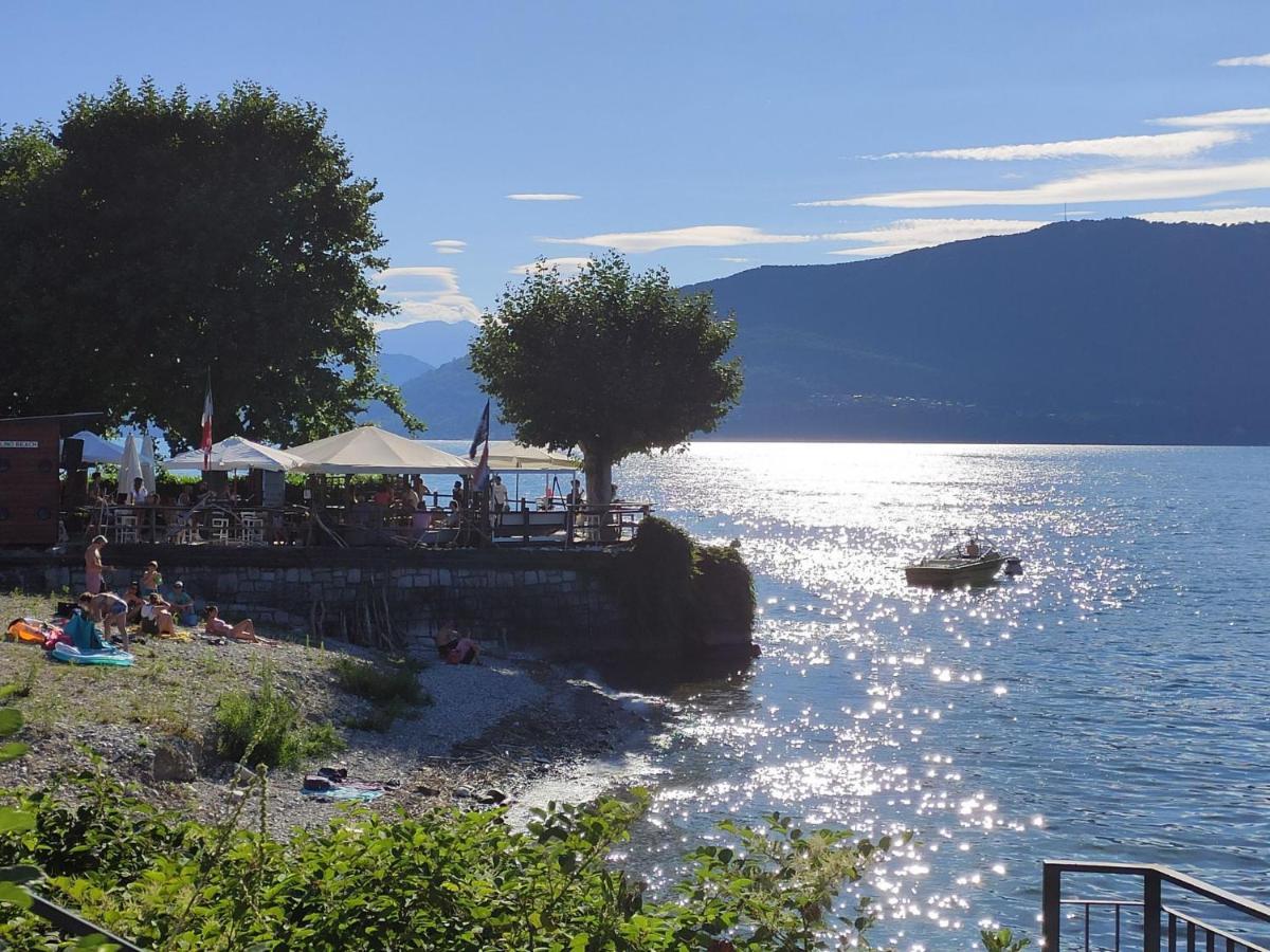 Locazione Turistica Atmosfere sul lago Porto Valtravaglia Esterno foto