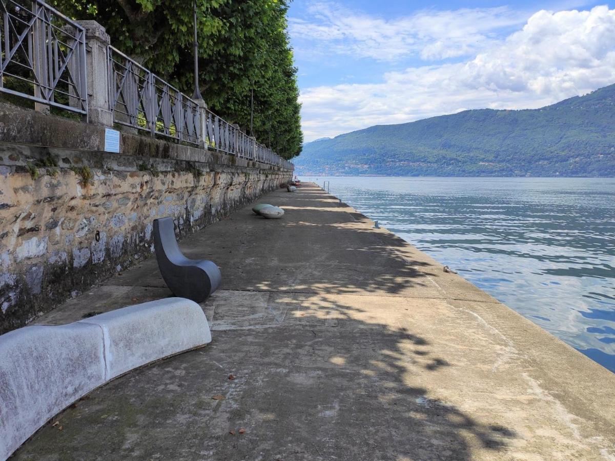Locazione Turistica Atmosfere sul lago Porto Valtravaglia Esterno foto
