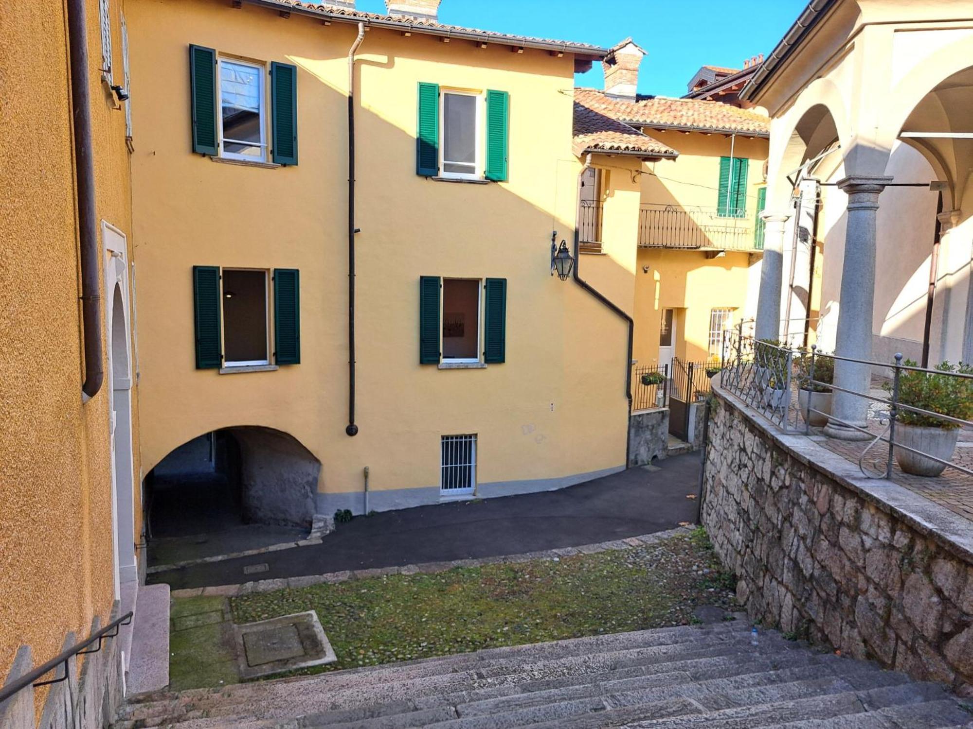 Locazione Turistica Atmosfere sul lago Porto Valtravaglia Esterno foto
